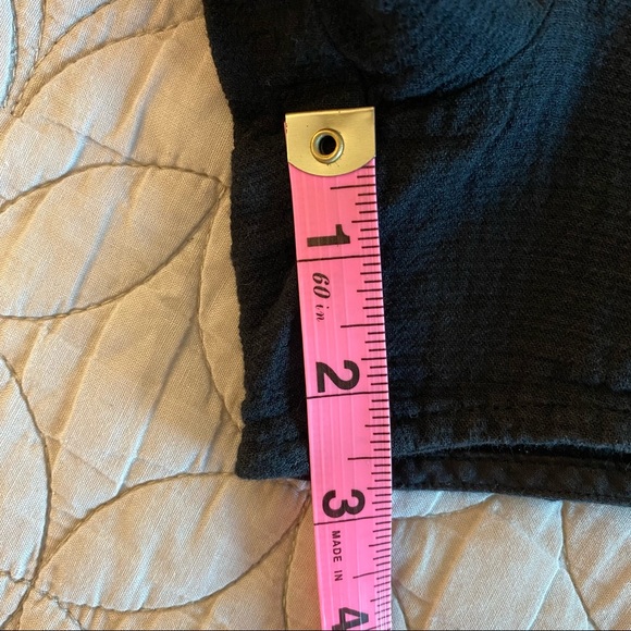 Aritzia | Wilfred | Bertaud Shorts — Black | Size XS - Picture 14 of 15